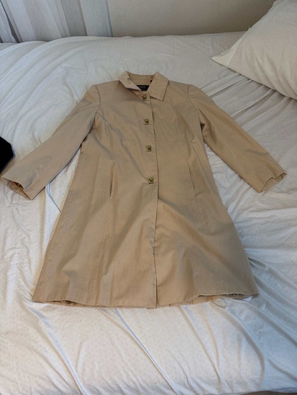 Dana Buchman Beige Classic Trench Coat